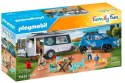 Zestaw z figurkami Family Fun 71423 Samochód z przyczepą kempingową Playmobil